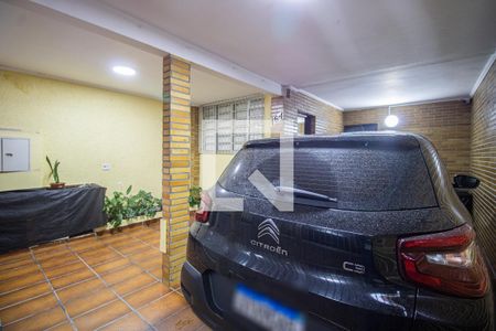 Casa à venda com 250m², 3 quartos e 2 vagas Casa à venda com 250m², 3 quartos e 2 vagasGaragem
