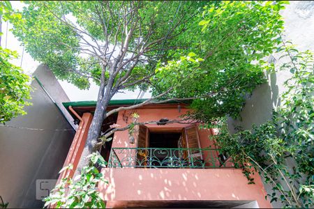 Casa para alugar com 130m², 3 quartos e 2 vagasFachada