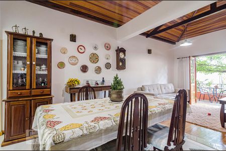 Sala de casa para alugar com 3 quartos, 130m² em Jardim das Bandeiras, São Paulo