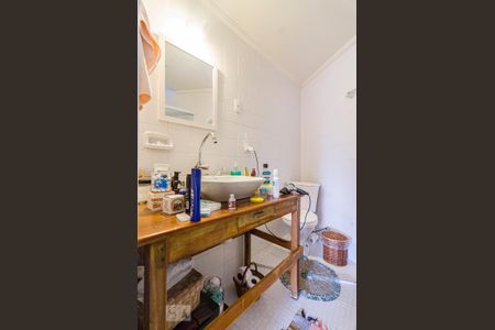 Casa para alugar com 130m², 3 quartos e 2 vagasBanheiro da suíte 1