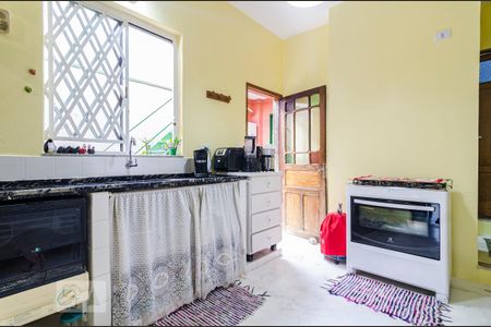 Casa para alugar com 130m², 3 quartos e 2 vagasCozinha