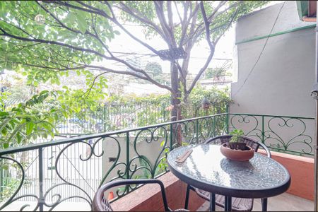 Casa para alugar com 130m², 3 quartos e 2 vagasVaranda