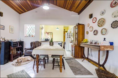 Sala de casa para alugar com 3 quartos, 130m² em Jardim das Bandeiras, São Paulo