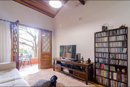 Sala de casa para alugar com 3 quartos, 130m² em Jardim das Bandeiras, São Paulo
