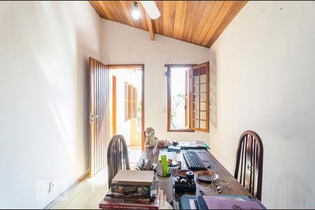 Casa para alugar com 130m², 3 quartos e 2 vagasSuíte 2