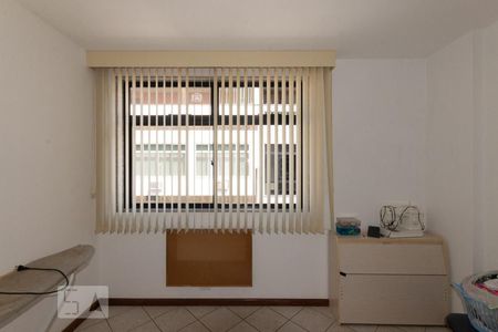 Casa de condomínio à venda com 256m², 4 quartos e 4 vagasQuarto 1