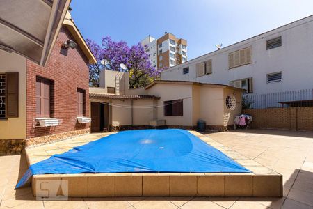 Casa à venda com 220m², 4 quartos e 2 vagasQuintal