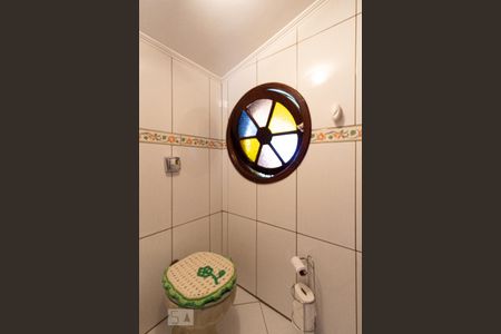 Casa à venda com 220m², 4 quartos e 2 vagasLavabo