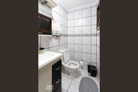 Casa à venda com 220m², 4 quartos e 2 vagasBanheiro