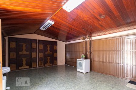 Casa à venda com 220m², 4 quartos e 2 vagasGaragem