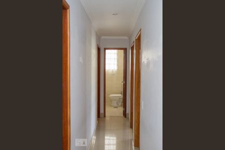Corredor de apartamento para alugar com 3 quartos, 180m² em Vila Valqueire, Rio de Janeiro