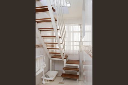 Apartamento para alugar com 180m², 3 quartos e 1 vagaÁrea de Serviço