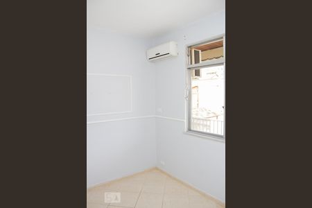 Quarto 01 de apartamento para alugar com 3 quartos, 180m² em Vila Valqueire, Rio de Janeiro