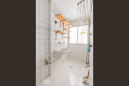 Apartamento à venda com 74m², 3 quartos e 1 vagaÁrea de Serviço