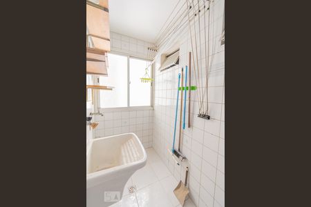 Apartamento à venda com 74m², 3 quartos e 1 vagaÁrea de Serviço