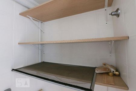 Apartamento para alugar com 55m², 1 quarto e 1 vaga Apartamento para alugar com 55m², 1 quarto e 1 vagaBanheiro de Serviço
