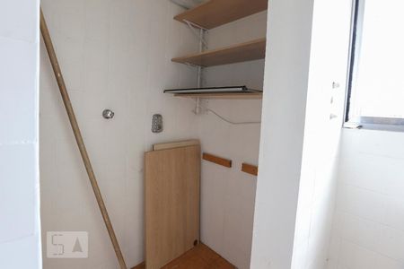 Apartamento para alugar com 55m², 1 quarto e 1 vaga Apartamento para alugar com 55m², 1 quarto e 1 vagaBanheiro de Serviço