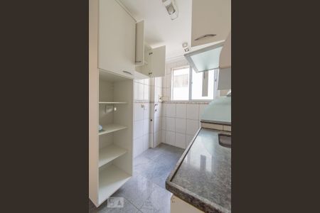 Cozinha de apartamento à venda com 2 quartos, 50m² em Vila Industrial, Campinas