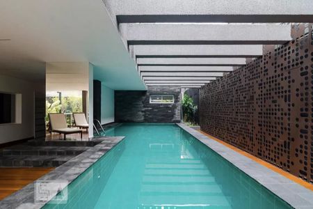 Apartamento à venda com 30m², 1 quarto e 1 vaga Apartamento à venda com 30m², 1 quarto e 1 vagaPiscina