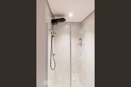 Banheiro de apartamento à venda com 1 quarto, 30m² em Pinheiros, São Paulo