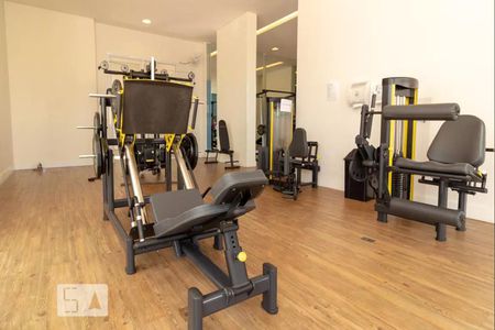 Studio para alugar com 42m², 1 quarto e 1 vaga Studio para alugar com 42m², 1 quarto e 1 vagaAcademia