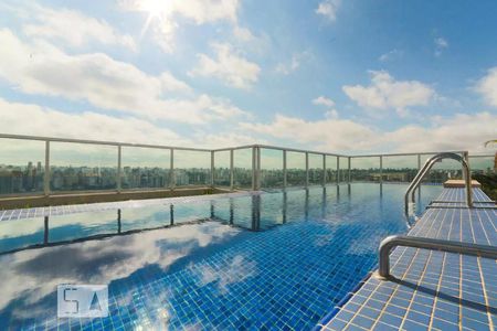 Studio para alugar com 42m², 1 quarto e 1 vaga Studio para alugar com 42m², 1 quarto e 1 vagaPiscina