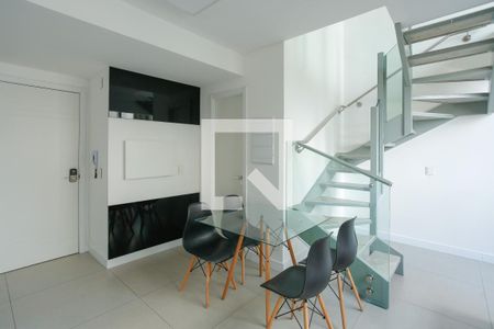 Cozinha de apartamento para alugar com 1 quarto, 80m² em Chácara das Pedras, Porto Alegre