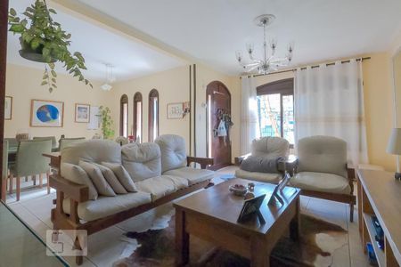 Sala de casa à venda com 6 quartos, 500m² em Jardim Carvalho, Porto Alegre