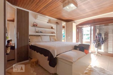 Casa à venda com 500m², 6 quartos e 5 vagasSuíte