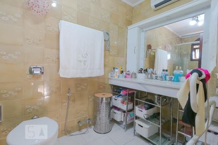 Casa à venda com 500m², 6 quartos e 5 vagasBanheiro da Suíte