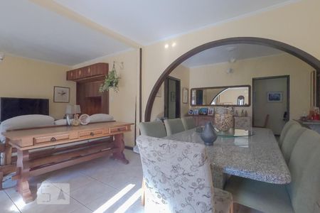 Sala de casa à venda com 6 quartos, 500m² em Jardim Carvalho, Porto Alegre