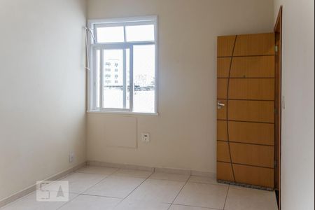 Sala de apartamento para alugar com 2 quartos, 70m² em Tijuca, Rio de Janeiro