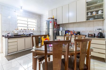 Casa para alugar com 180m², 3 quartos e 2 vagasCozinha