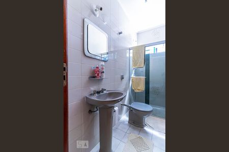 Casa para alugar com 180m², 3 quartos e 2 vagasBanheiro