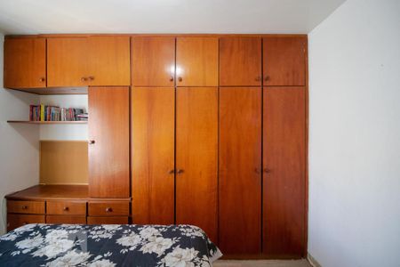 Apartamento para alugar com 76m², 2 quartos e 1 vagaQuarto 01