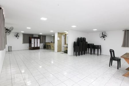 Apartamento para alugar com 55m², 2 quartos e sem vagaSalão de Festas