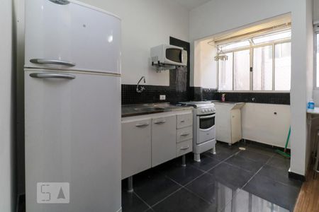 Apartamento à venda com 43m², 1 quarto e sem vaga Apartamento à venda com 43m², 1 quarto e sem vagaCozinha