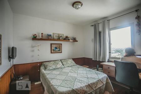Apartamento à venda com 210m², 4 quartos e 3 vagasQuarto 3