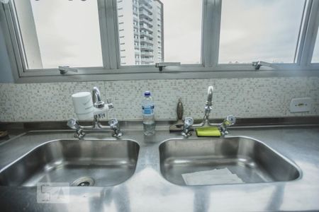 Apartamento à venda com 210m², 4 quartos e 3 vagasCozinha - Torneira