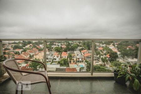 Apartamento à venda com 210m², 4 quartos e 3 vagasVaranda