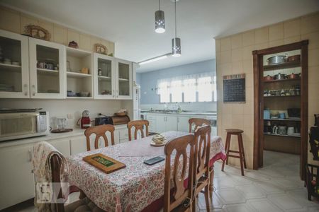 Apartamento à venda com 210m², 4 quartos e 3 vagasCozinha