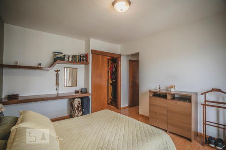 Apartamento à venda com 210m², 4 quartos e 3 vagasSuíte