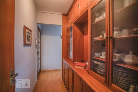Apartamento à venda com 210m², 4 quartos e 3 vagasCorredor - Cozinha