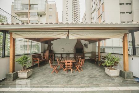 Apartamento à venda com 210m², 4 quartos e 3 vagasÁrea comum - Churrasqueira