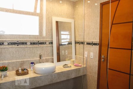 Apartamento à venda com 245m², 3 quartos e 2 vagasBanheiro da Suíte 2