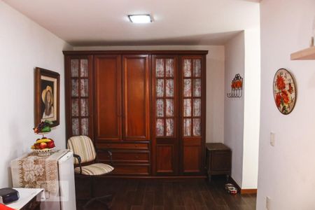 Apartamento à venda com 245m², 3 quartos e 2 vagasSuíte 2