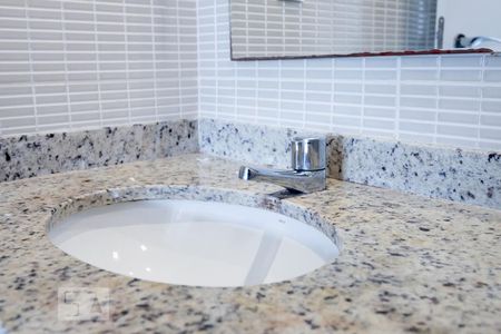 Apartamento à venda com 61m², 2 quartos e 1 vagaBanheiro Quarto 2 - Suíte