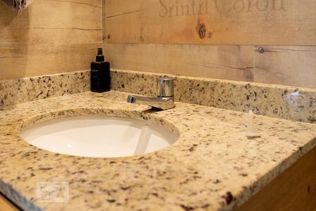 Apartamento à venda com 61m², 2 quartos e 1 vagaBanheiro Social