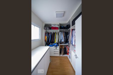Casa à venda com 350m², 3 quartos e 4 vagas Casa à venda com 350m², 3 quartos e 4 vagasQuarto 1