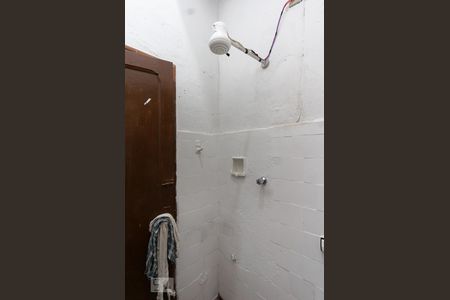 Banheiro de kitnet/studio para alugar com 1 quarto, 40m² em Tucuruvi, São Paulo